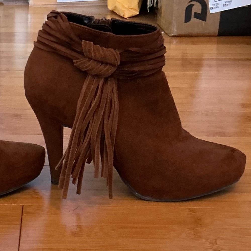 Call It Spring Rust Colored Fringed Bootie Size 6